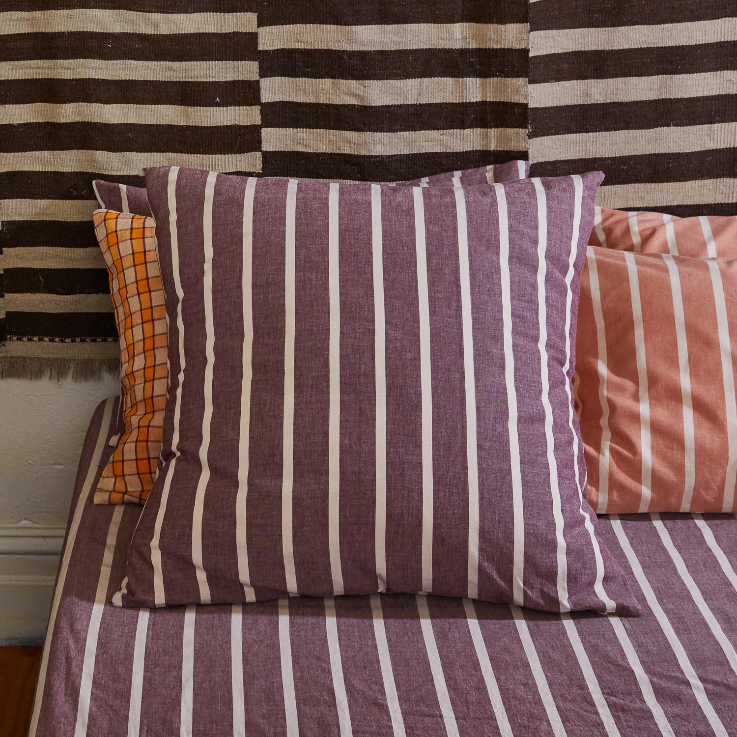 Abrielle Cotton Euro Pillowcase Set - Mahogany - Image 8