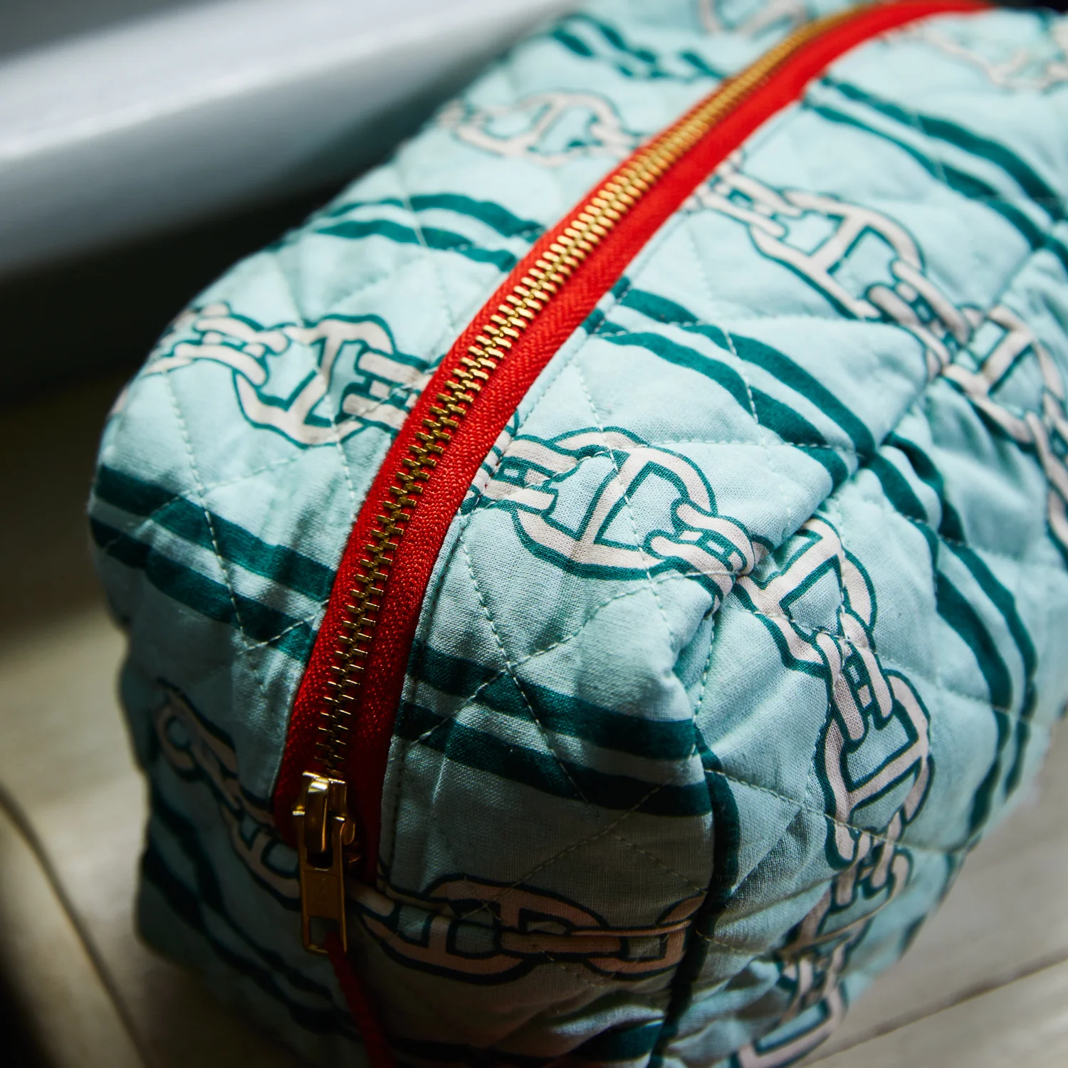 Acadia Beauty Bag - Image 3