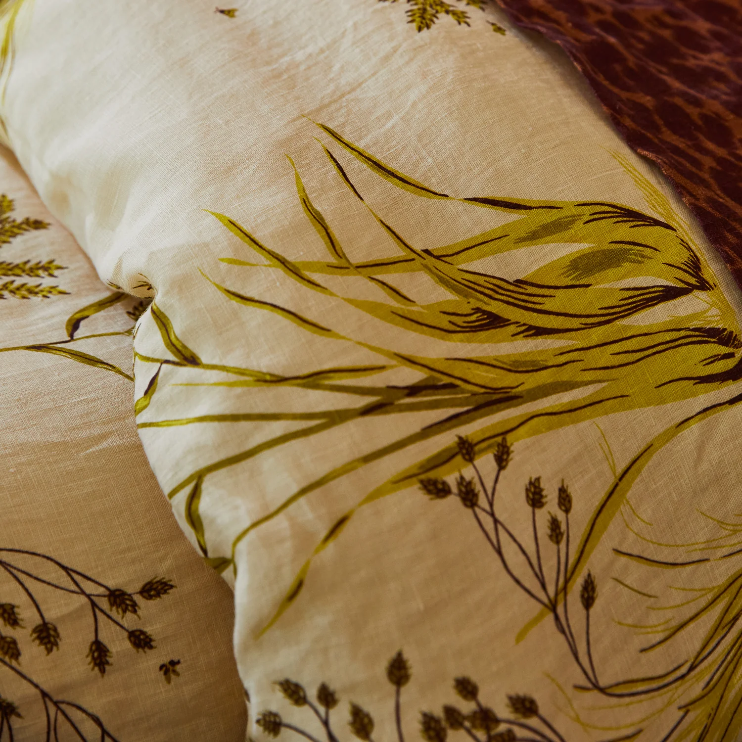 Adelyn Linen Quilt Cover - Image 8