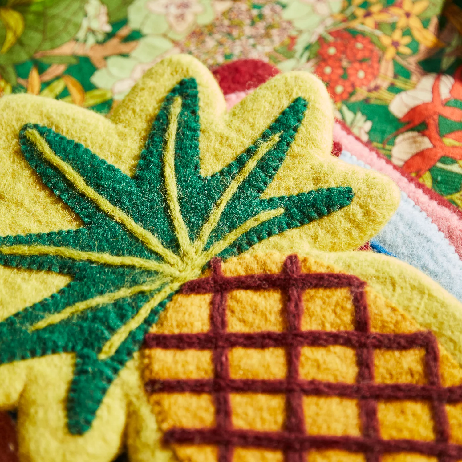 Amati Felt Serving Mat - Image 3
