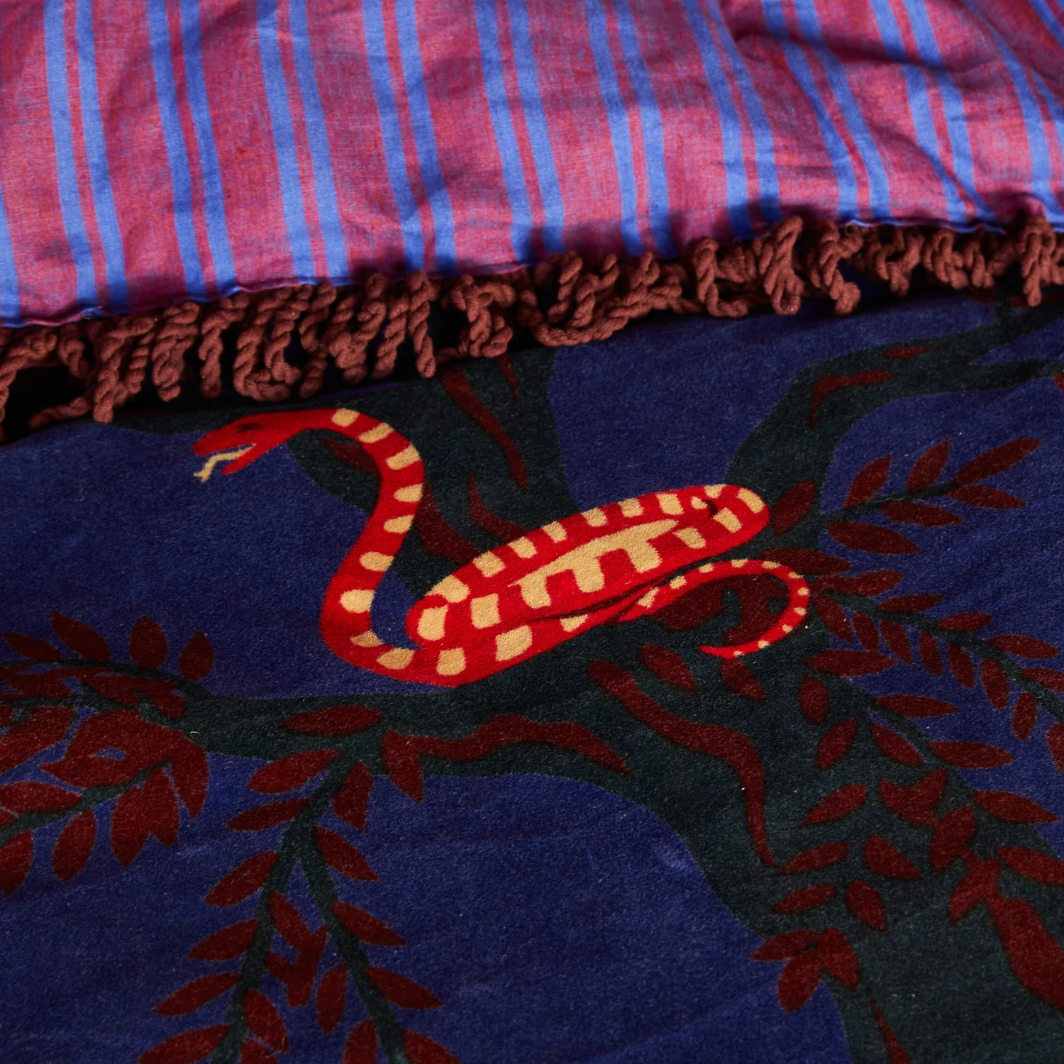 Andrea Velvet Bedcover - Image 6