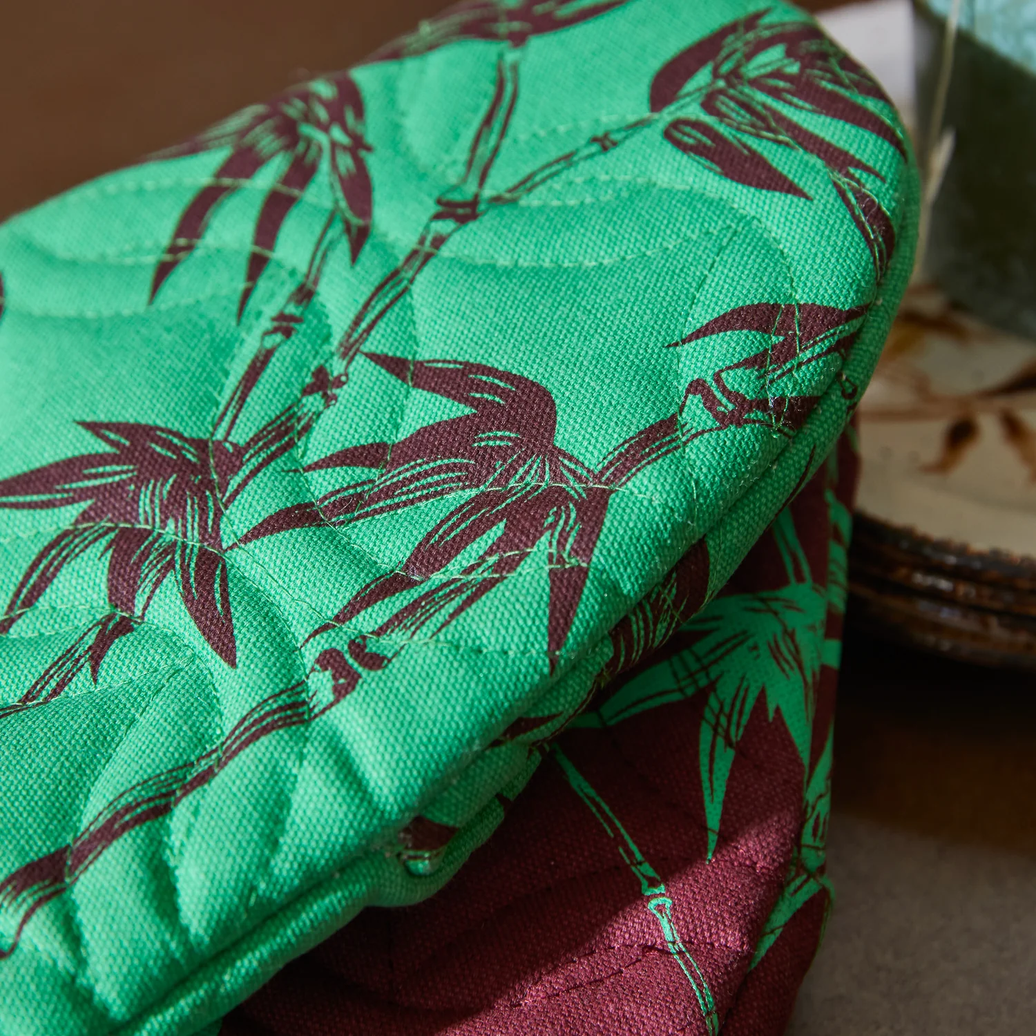 Aneta Oven Mitt Set - Image 3