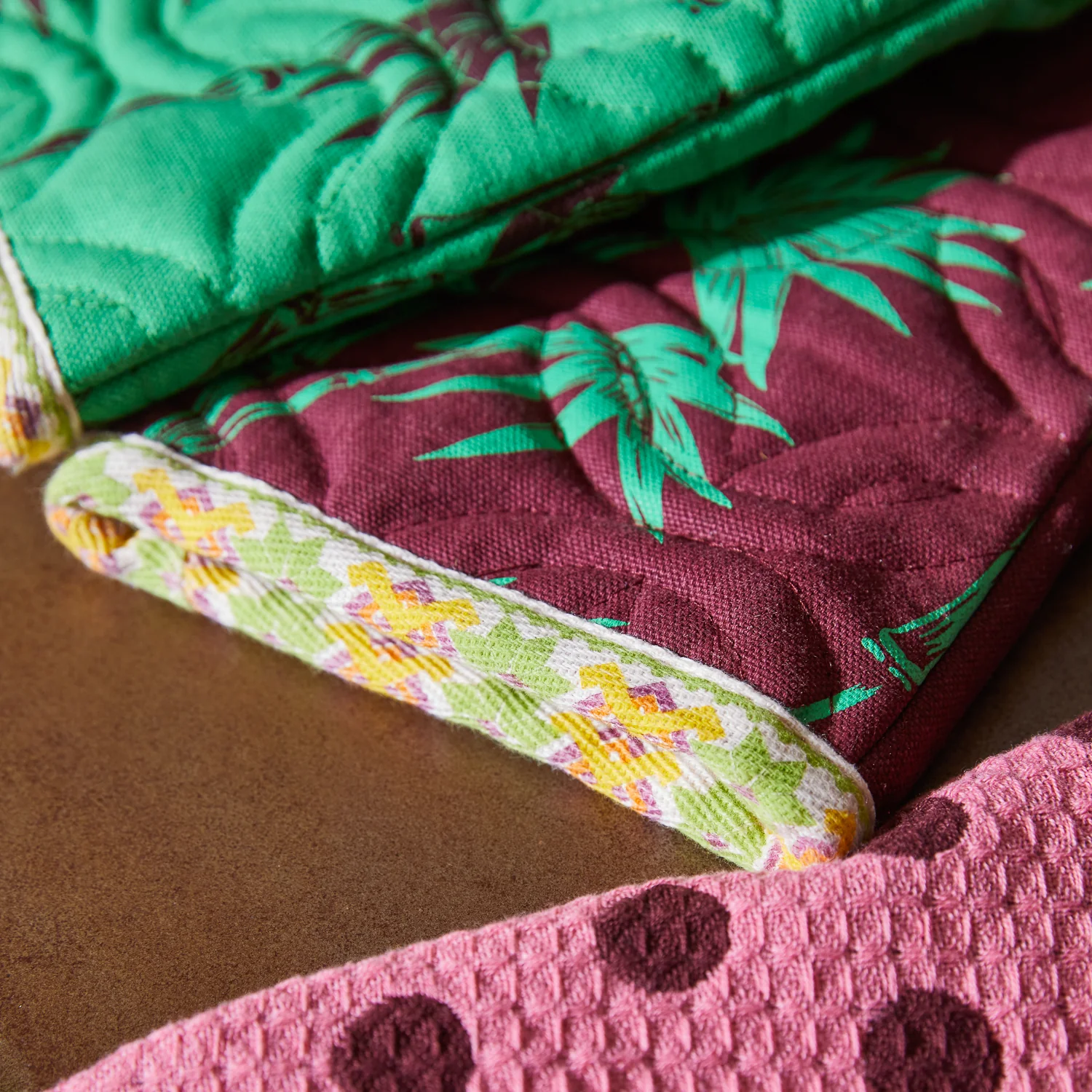 Aneta Oven Mitt Set - Image 4