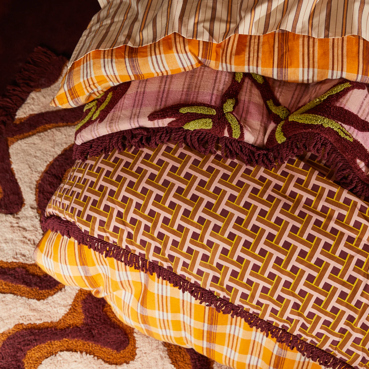 Aneta Tufted Blanket - Image 3