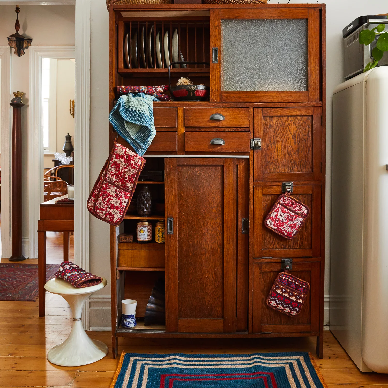 Arlette Oven Mitt Set - Image 4