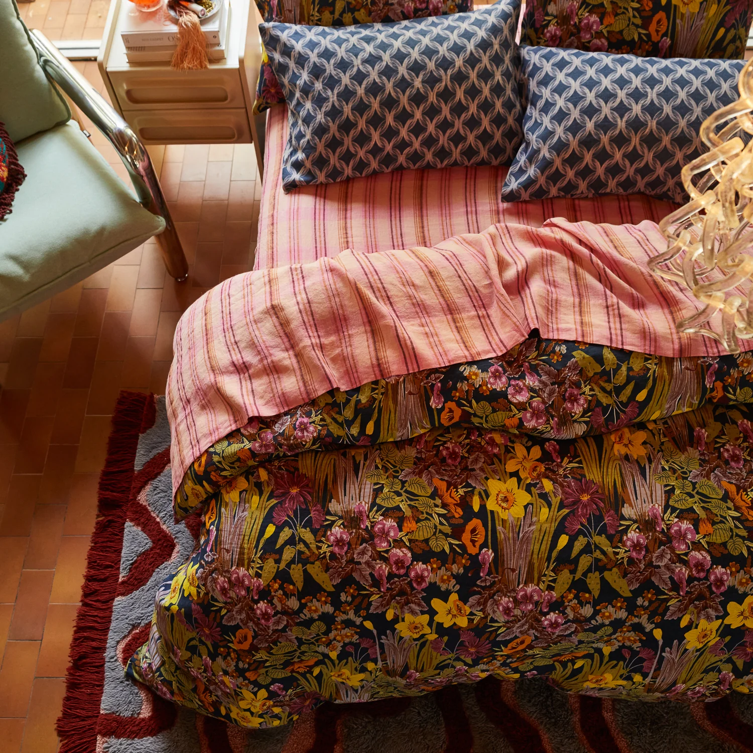 Babette Linen Quilt Cover - Ink - Image 6