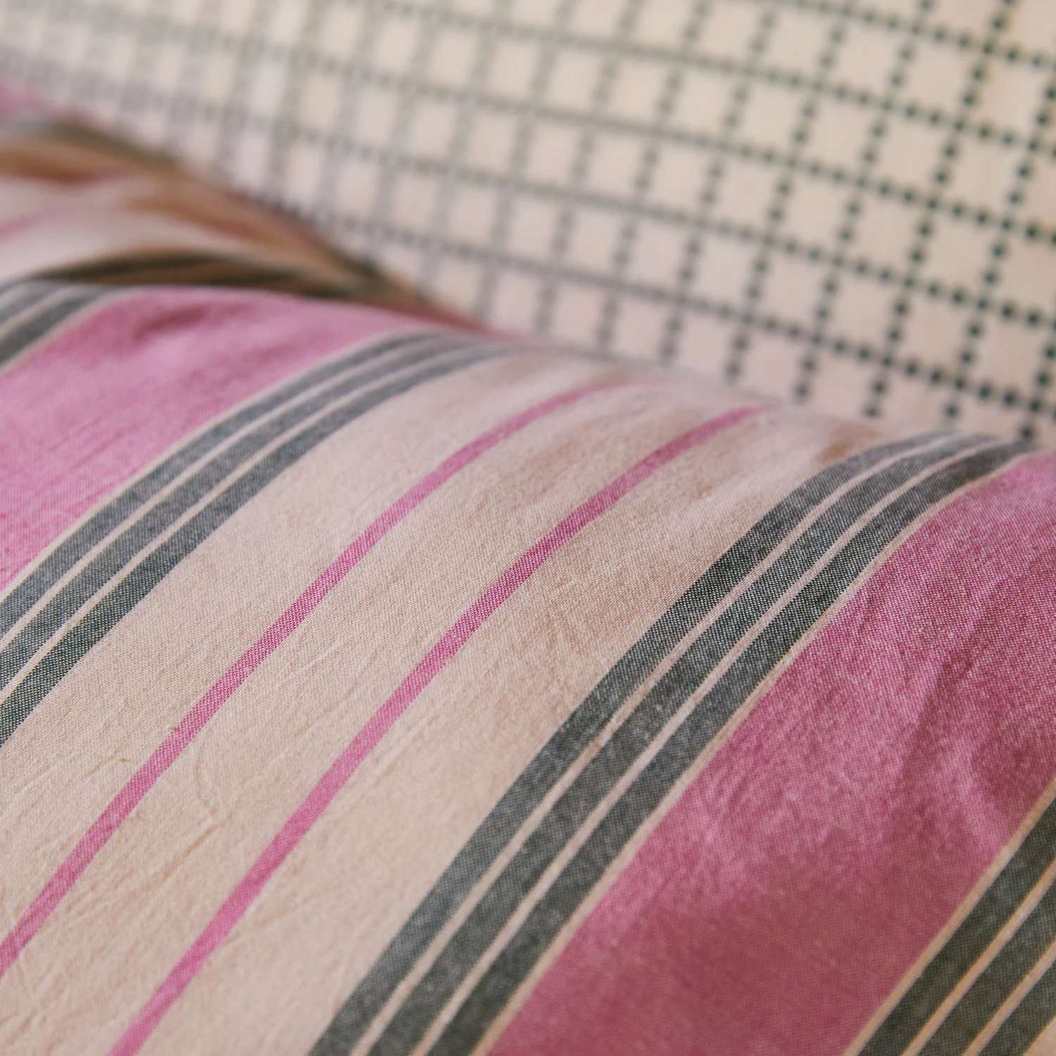 Brigitte Cotton Euro Pillowcase Set - Fuchsia - Image 2