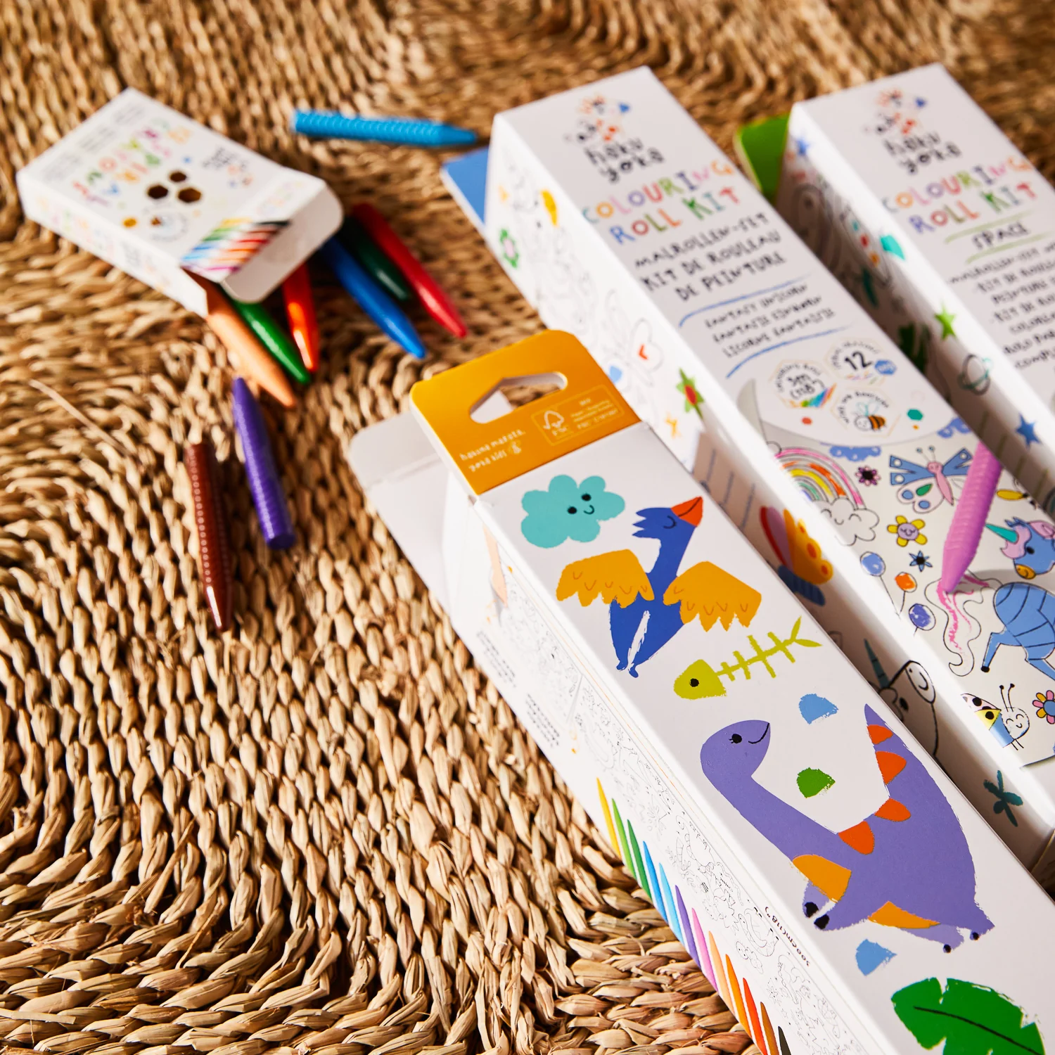 Colouring Roll Kit - Dino World - Image 4