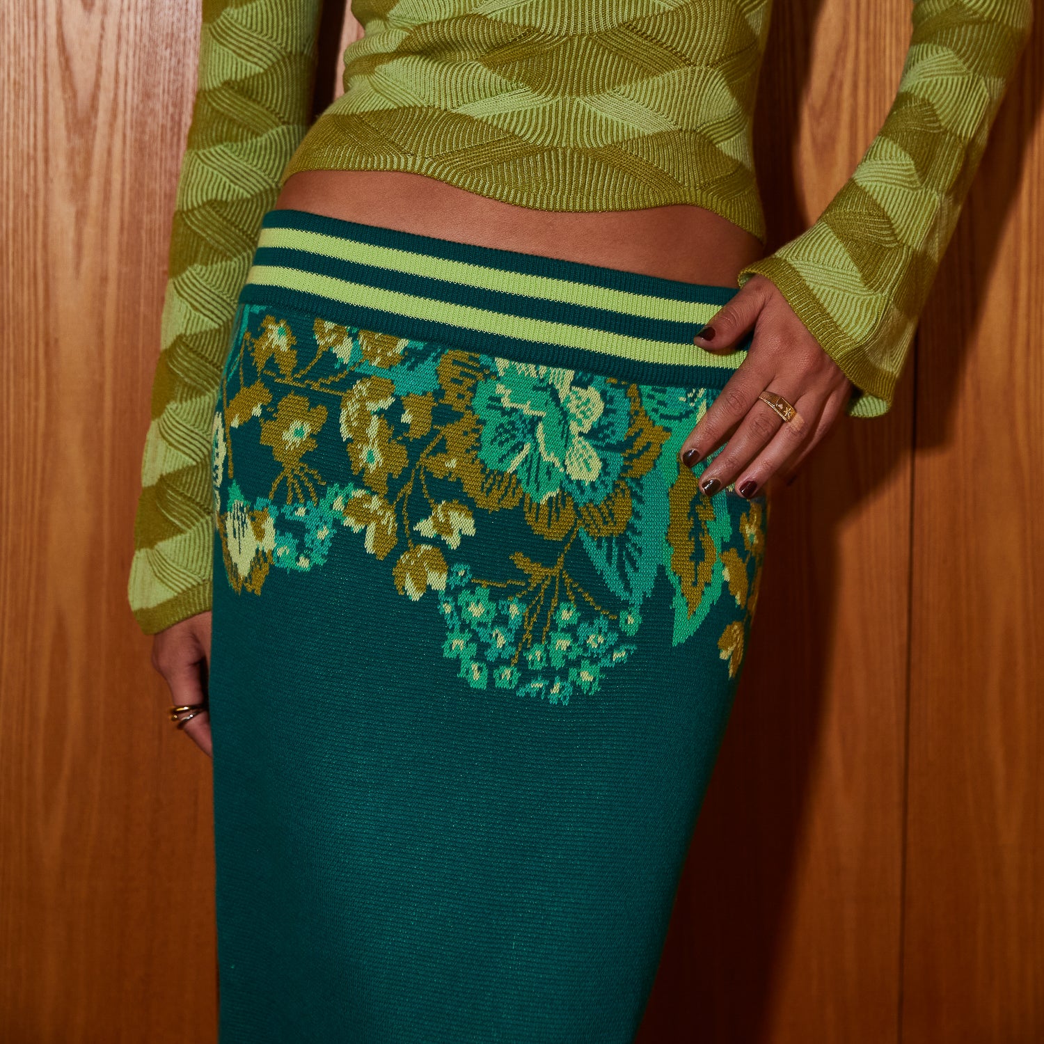 Eliza Knit Maxi Skirt - Image 10