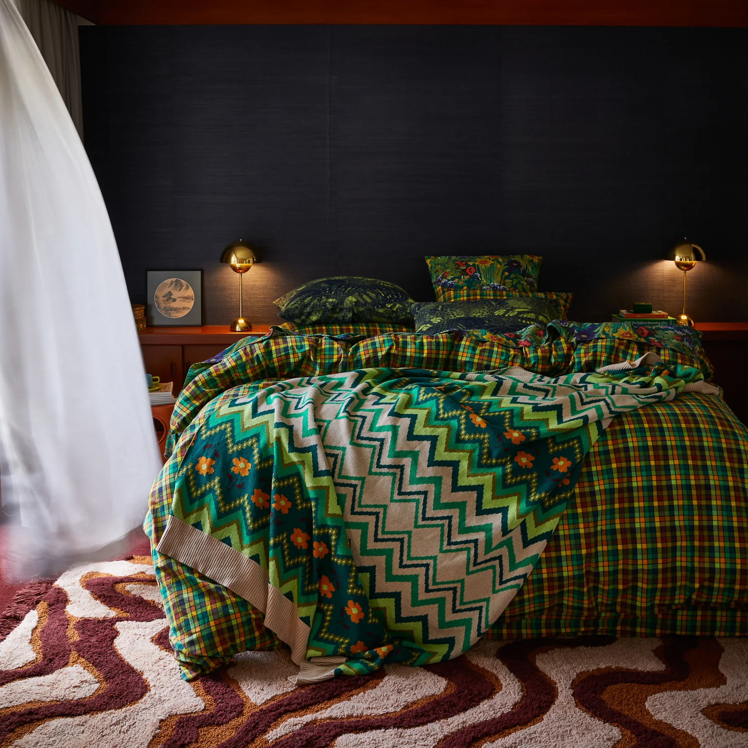 Emilia Linen Pillowcase Set - Ink - Image 4