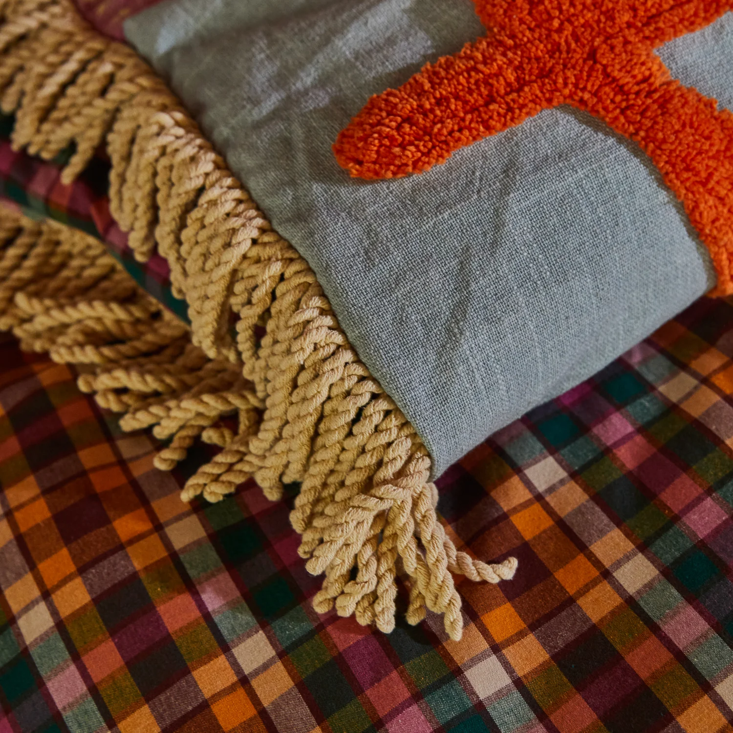 Eva Tufted Bedcover - Image 5