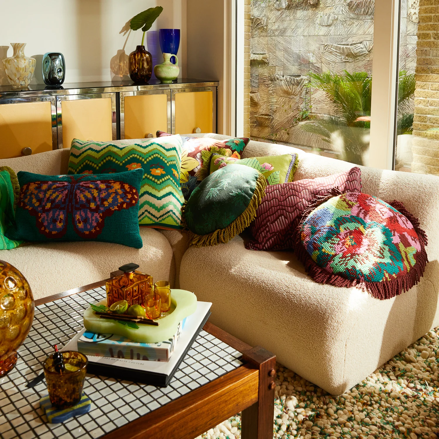 Hanna Jacquard Cushion - Image 5