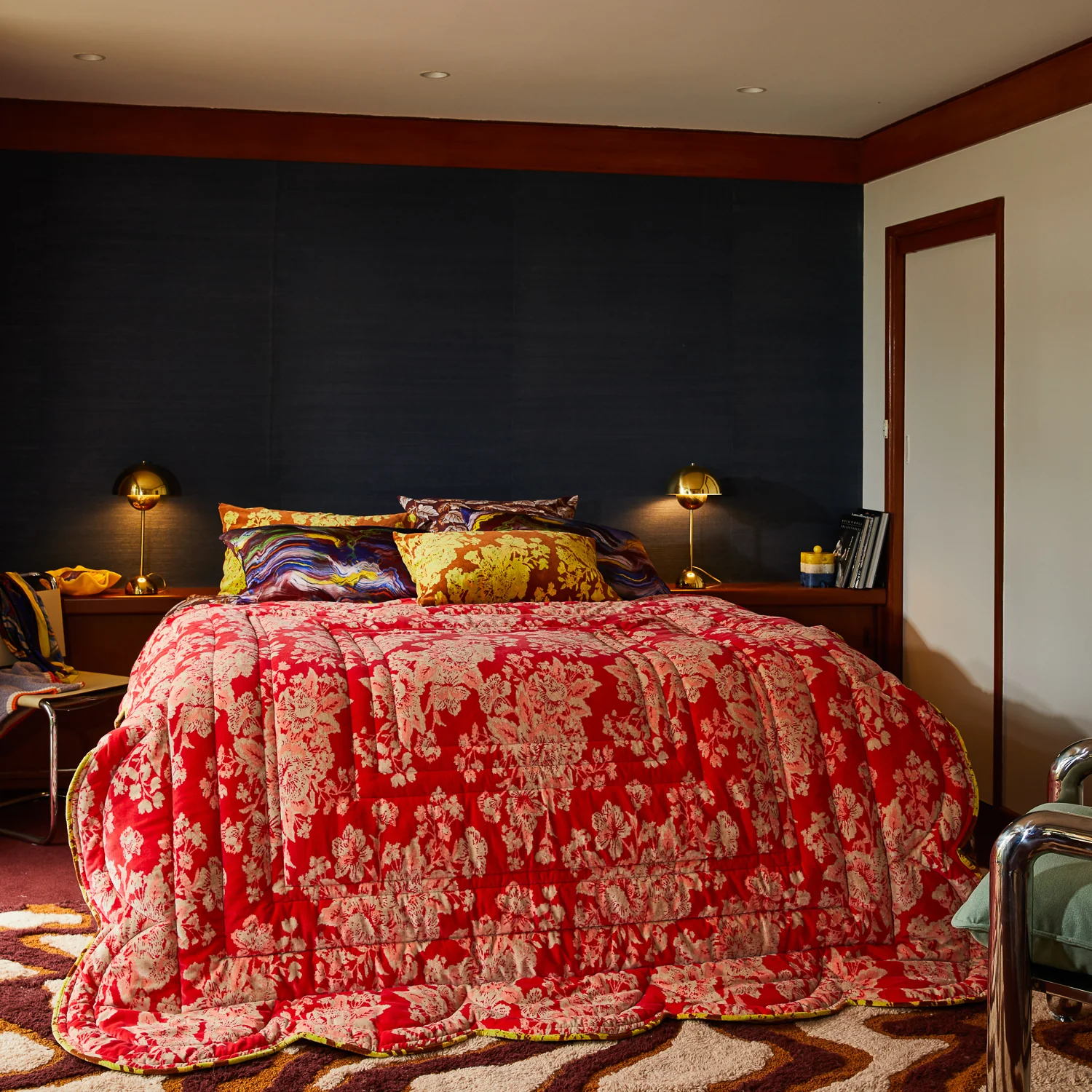 Hazel Scalloped Velvet Bedcover - Image 7