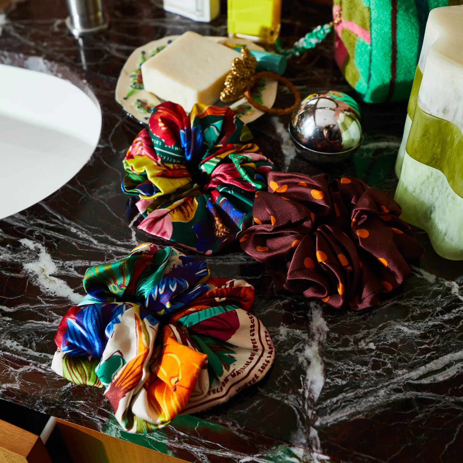 Ines Silk Scrunchie Set - Image 2