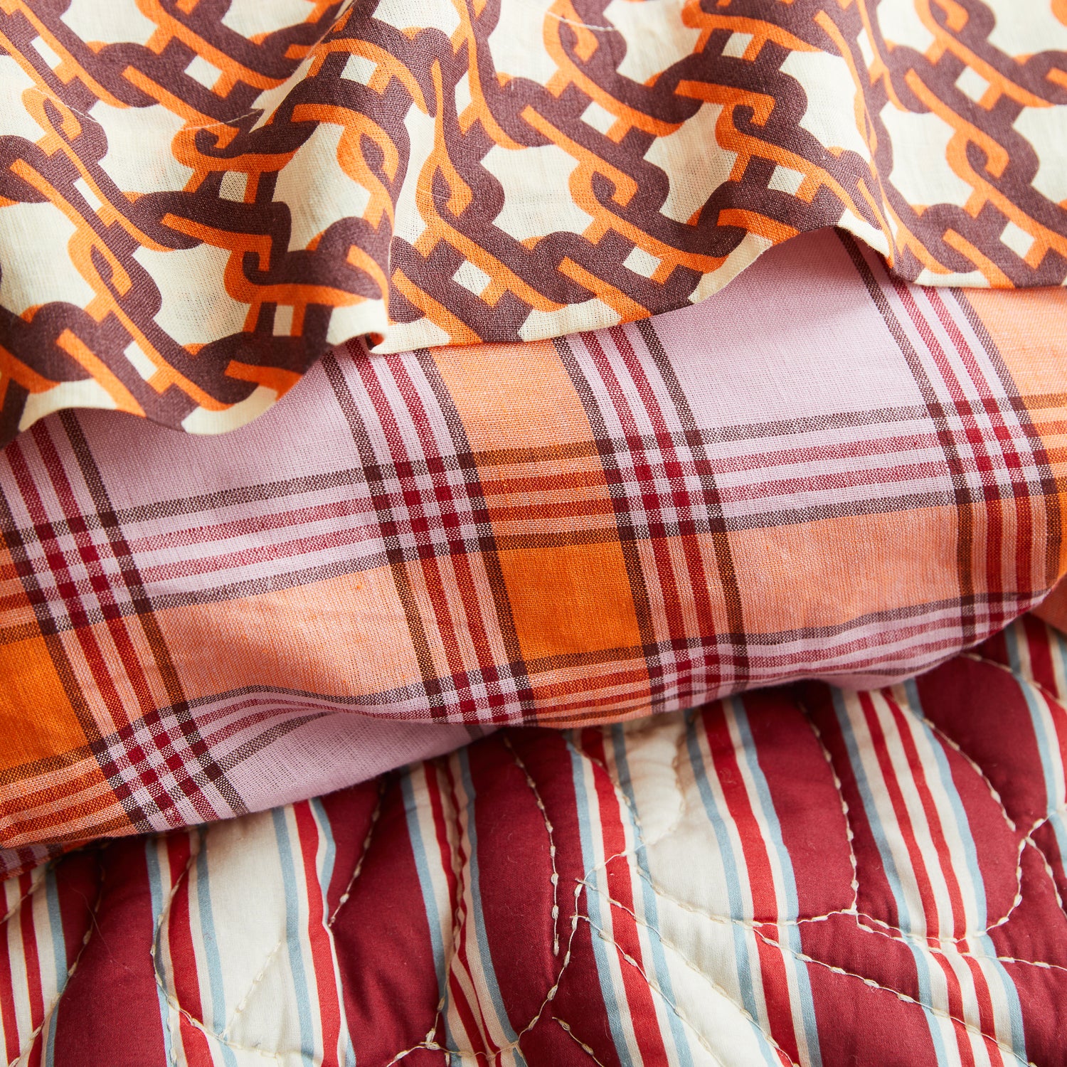 Isla Linen Quilt Cover - Vivid Coral - Image 6
