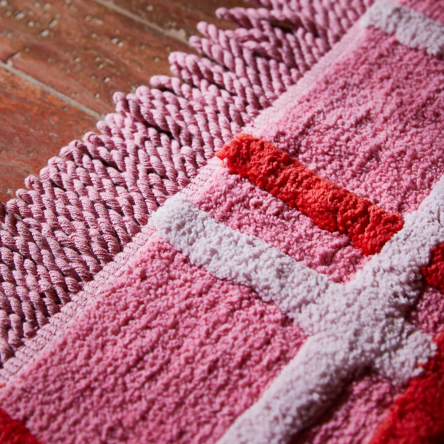Karina Bath Mat - Rosewood - Image 4
