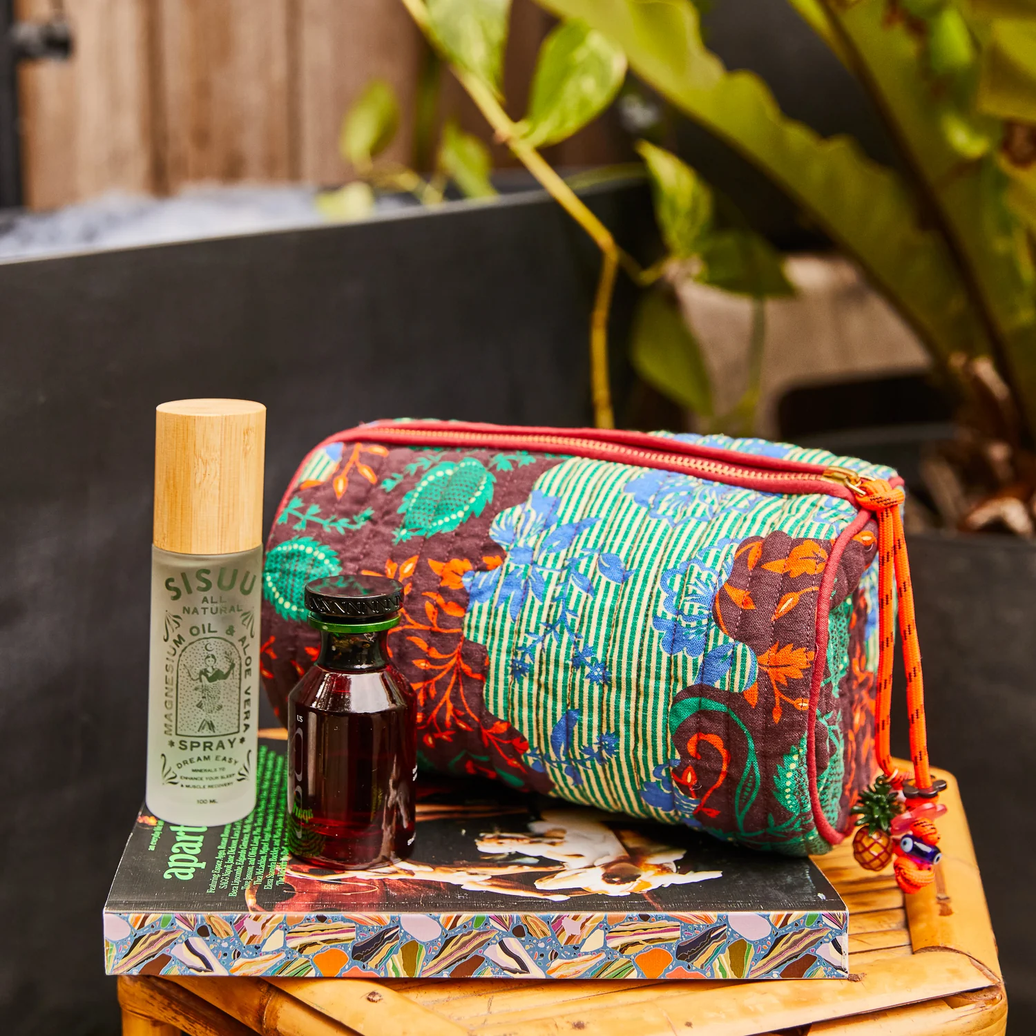 Leilani Makeup Bag - Image 2