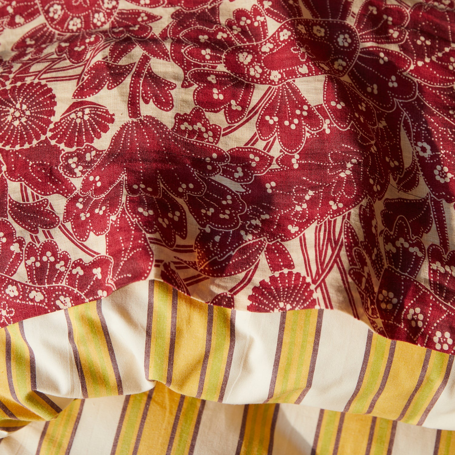Lucia Linen Sheets - Crimson - Image 5