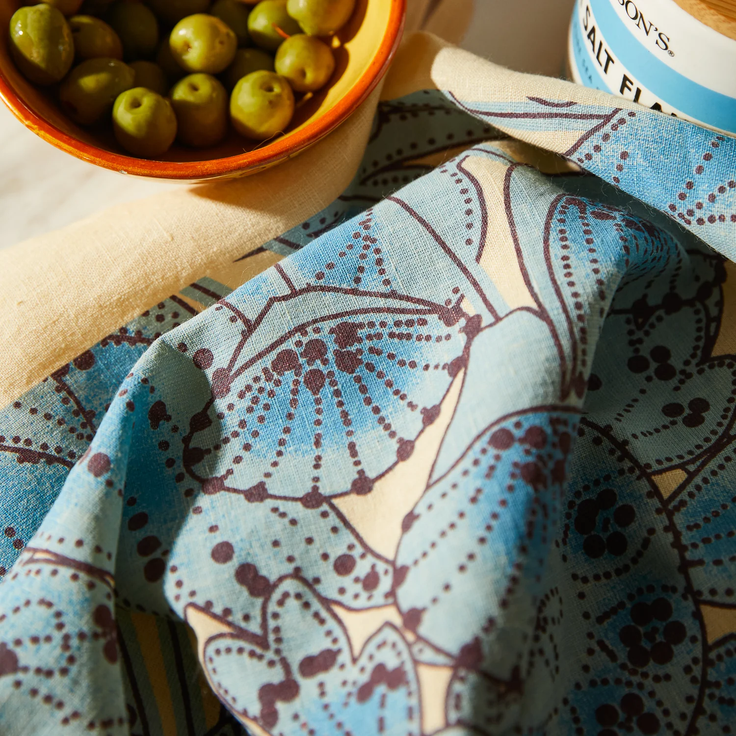 Lucia Linen Tea Towel - Image 3