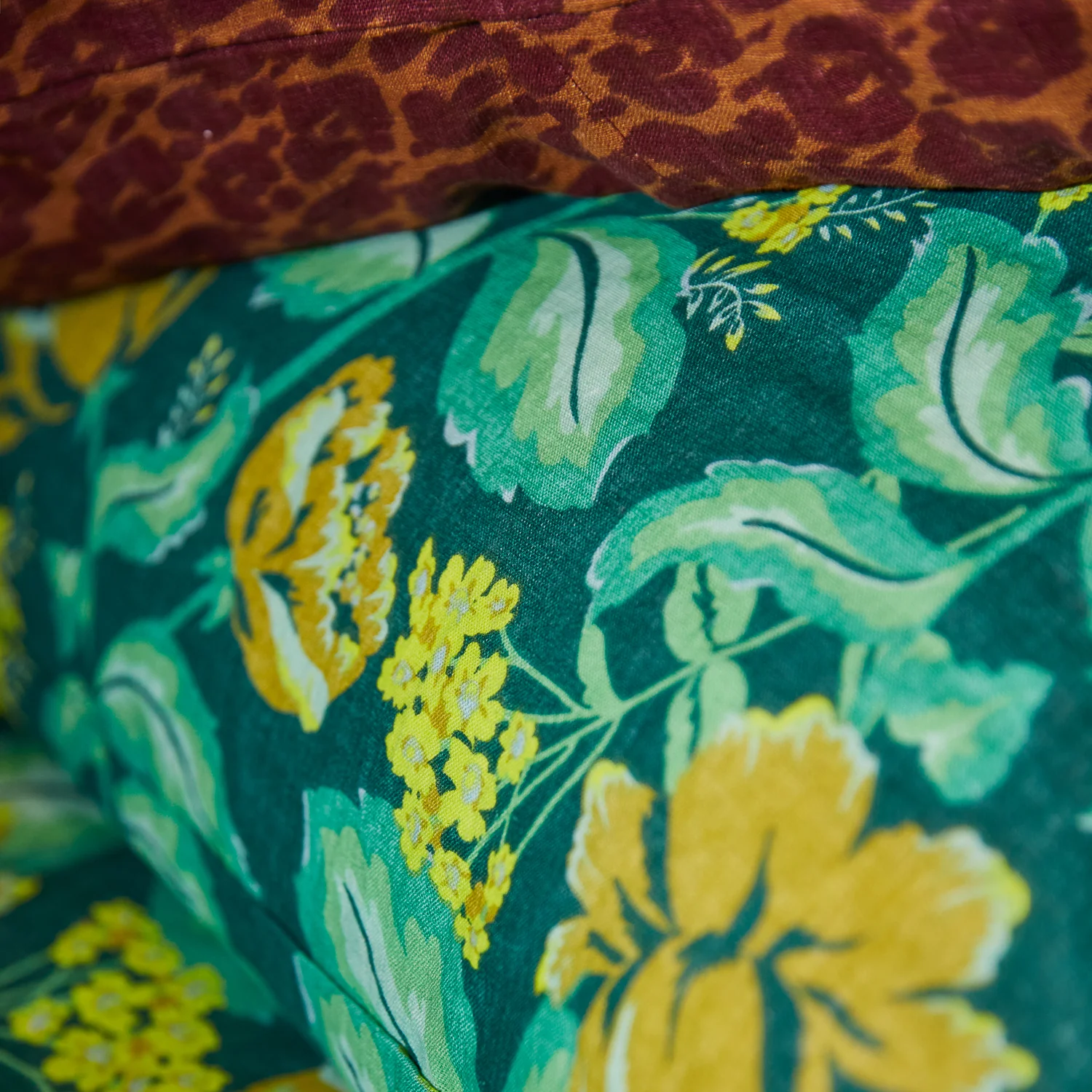Margot Linen Pillowcase Set - Forest - Image 6