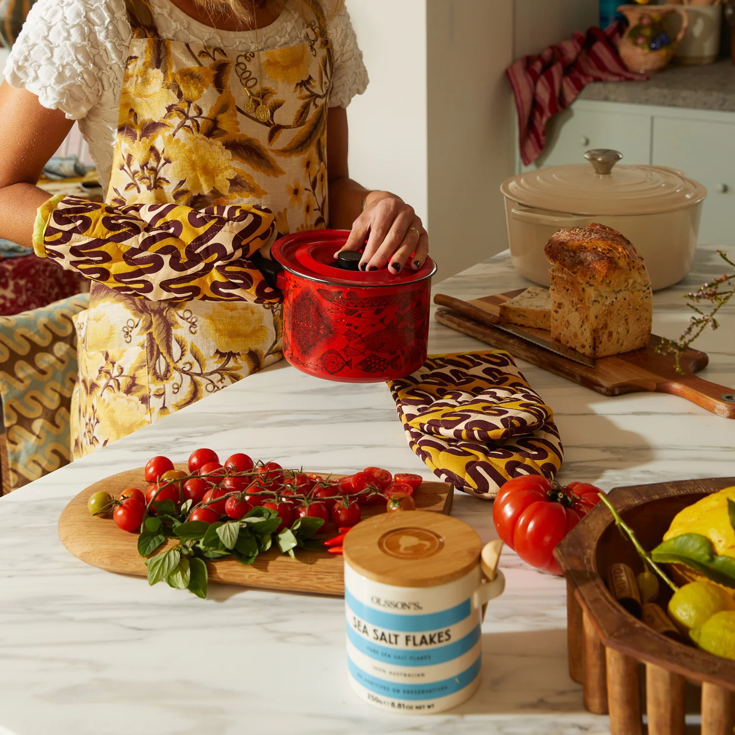 Marzia Oven Mitt Set - Image 4