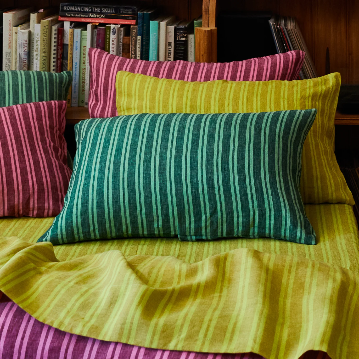 Nadine Linen Pillowcase Set - Forest - Image 5