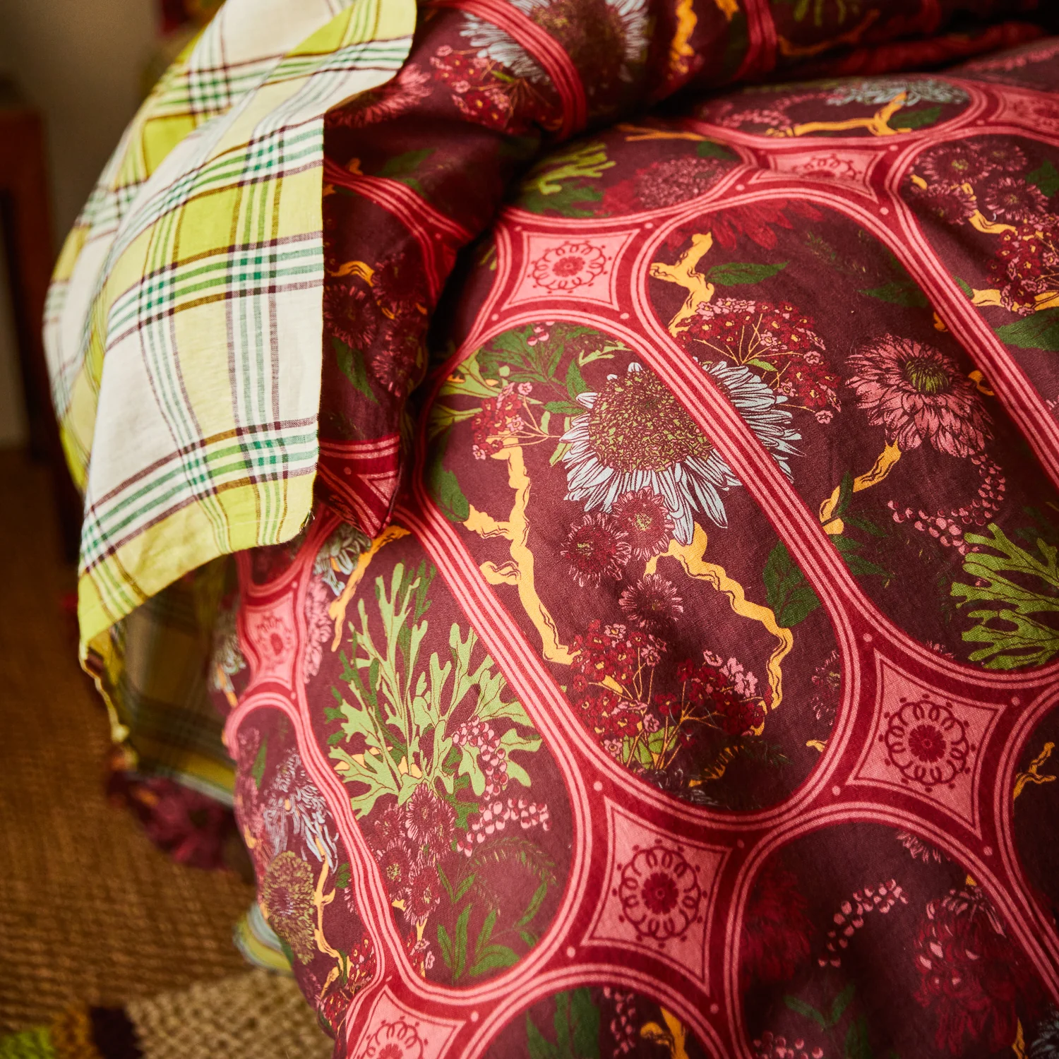 Naia Linen Quilt Cover - Garnet - Image 5
