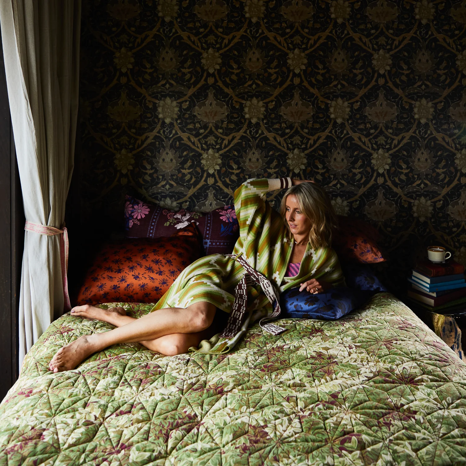 Nisha Jacquard Robe - Image 3