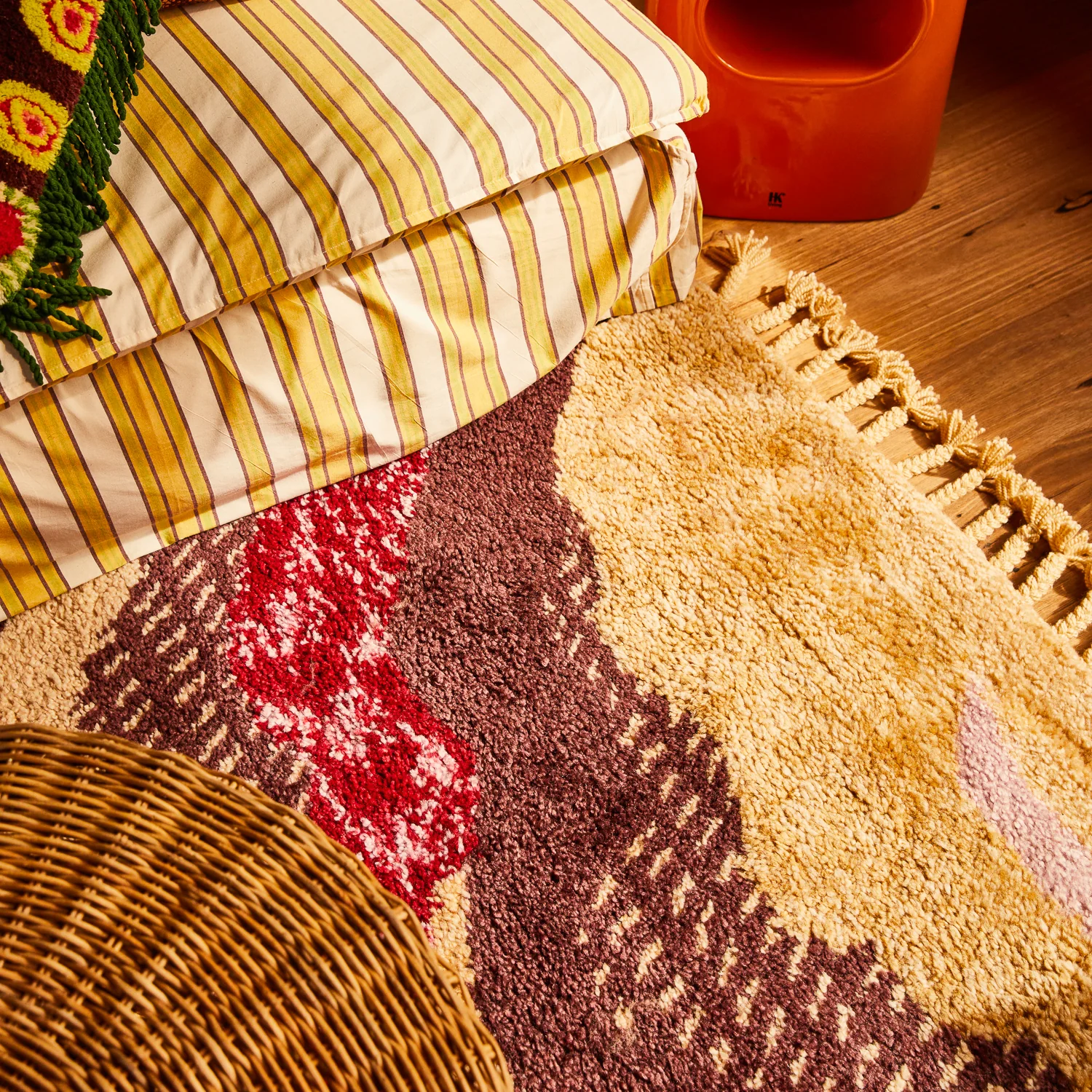 Normandie Tufted Rug - Garnet - Image 4