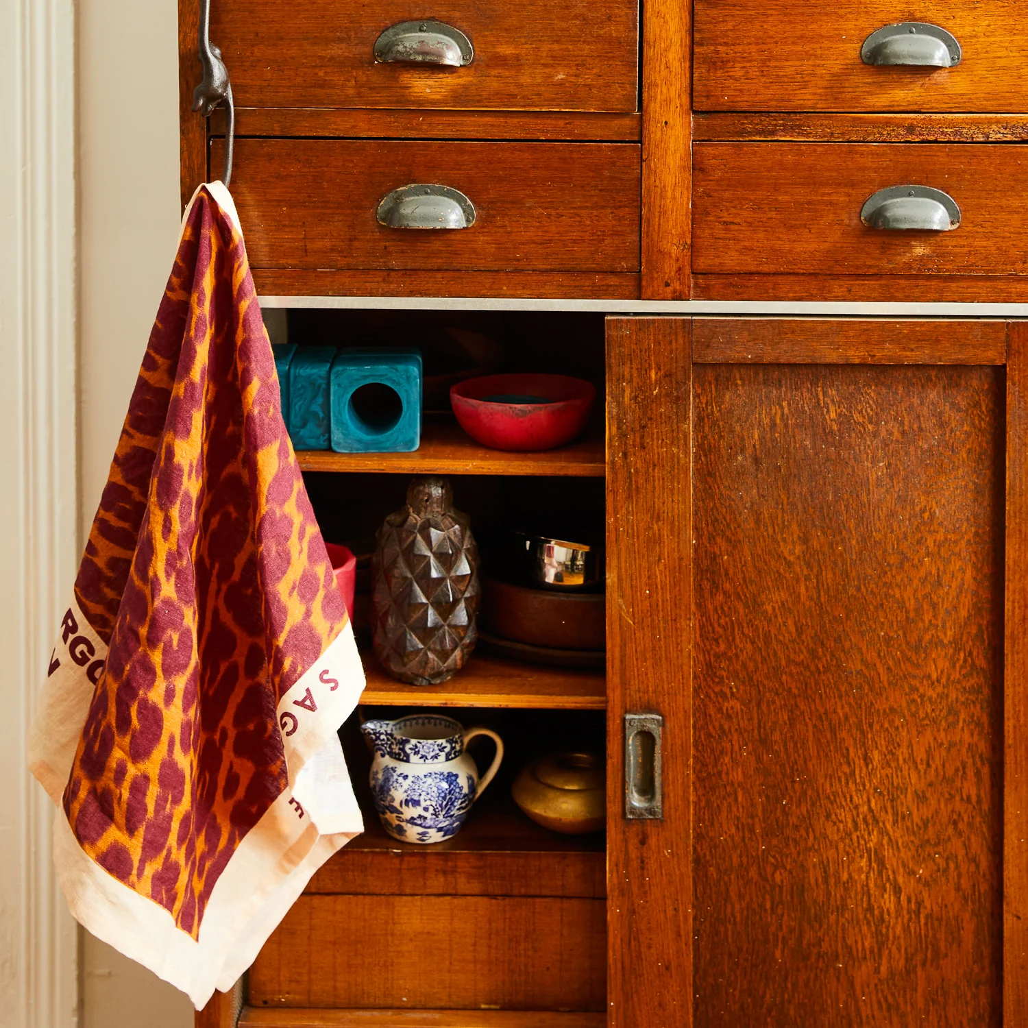 Odette Linen Tea Towel - Image 2