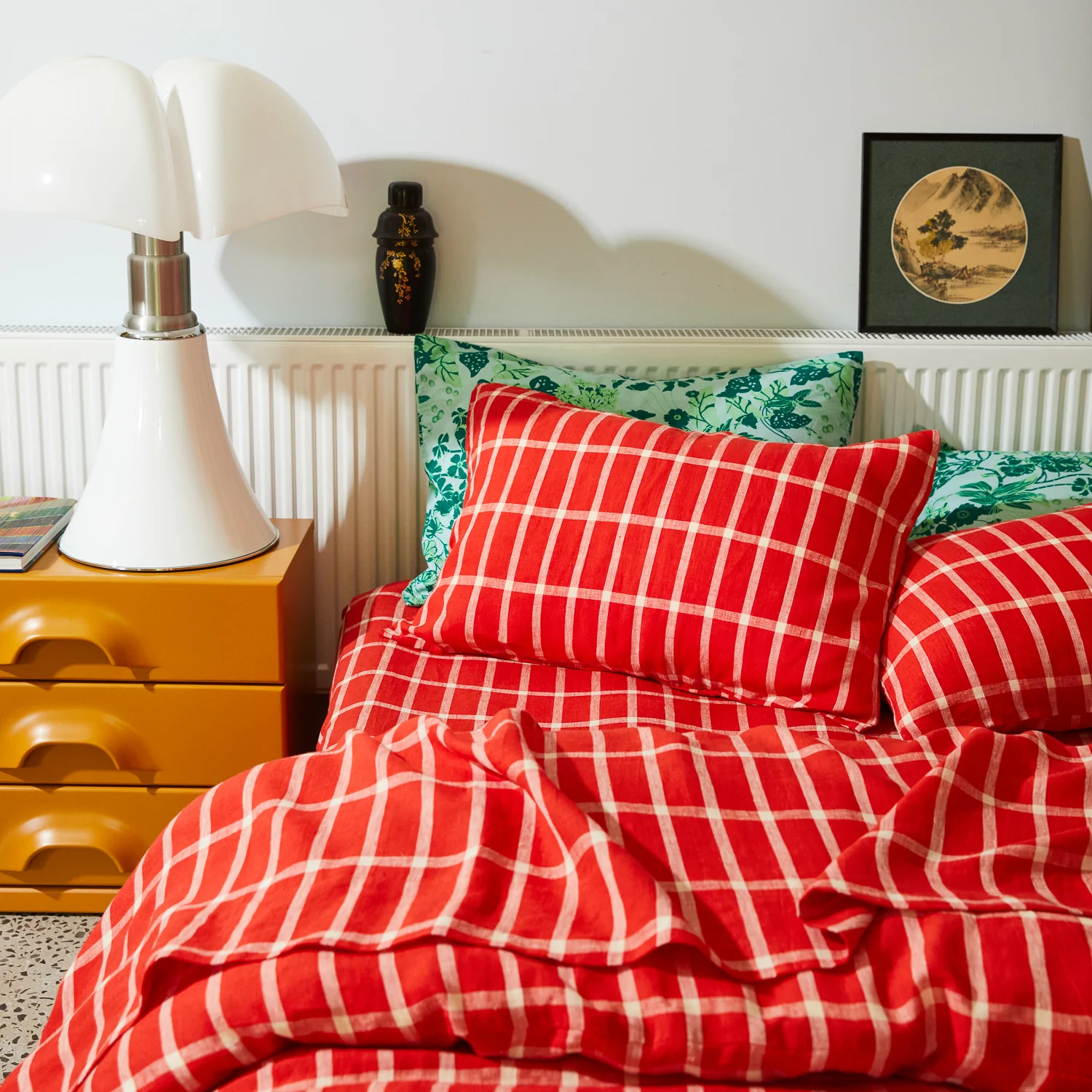Remi Linen Pillowcase Set - Scarlet - Image 2