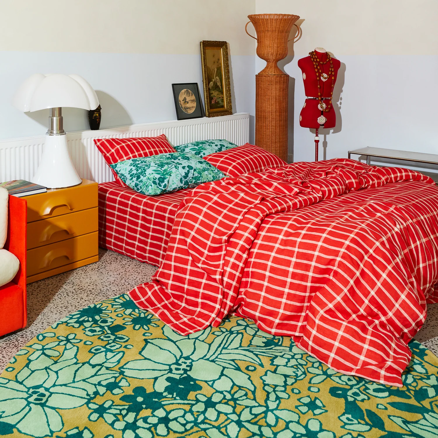 Remi Linen Quilt Cover - Scarlet - Image 2