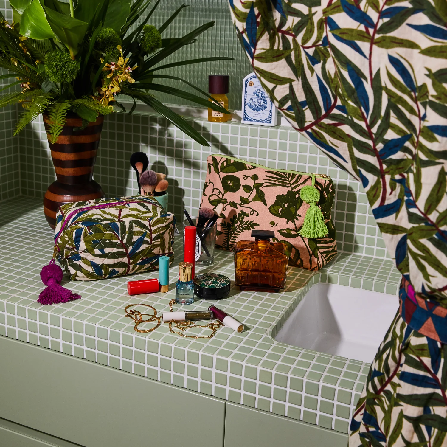 Safia Cosmetic Bag - Image 5