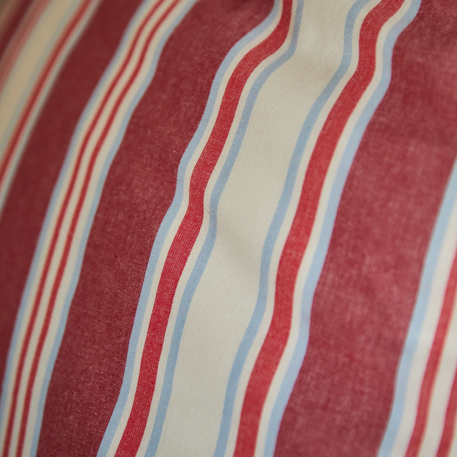 Selene Cotton Quilt Cover - Crimson - Image 5