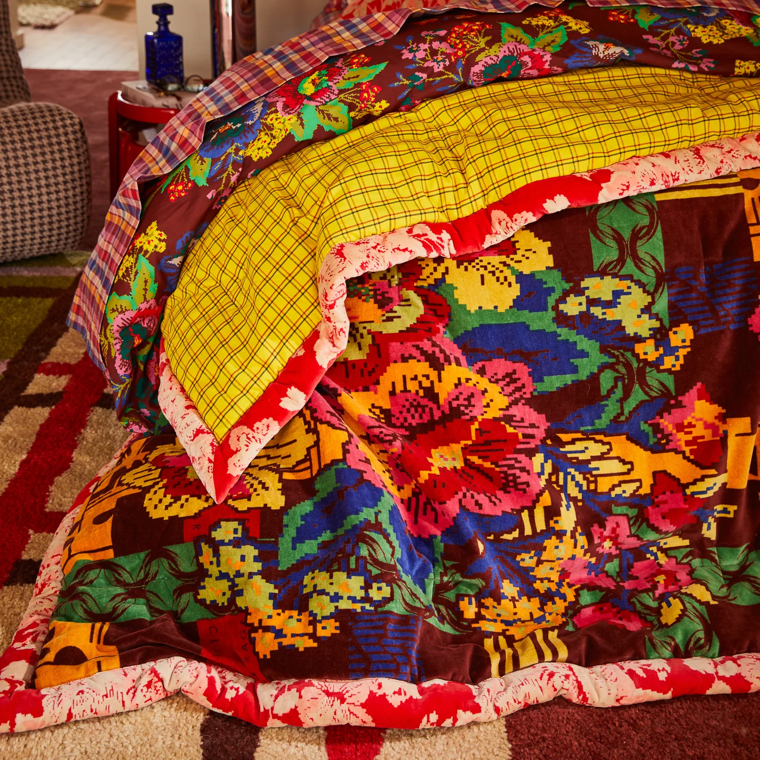 Zita Velvet Bedcover - Image 4