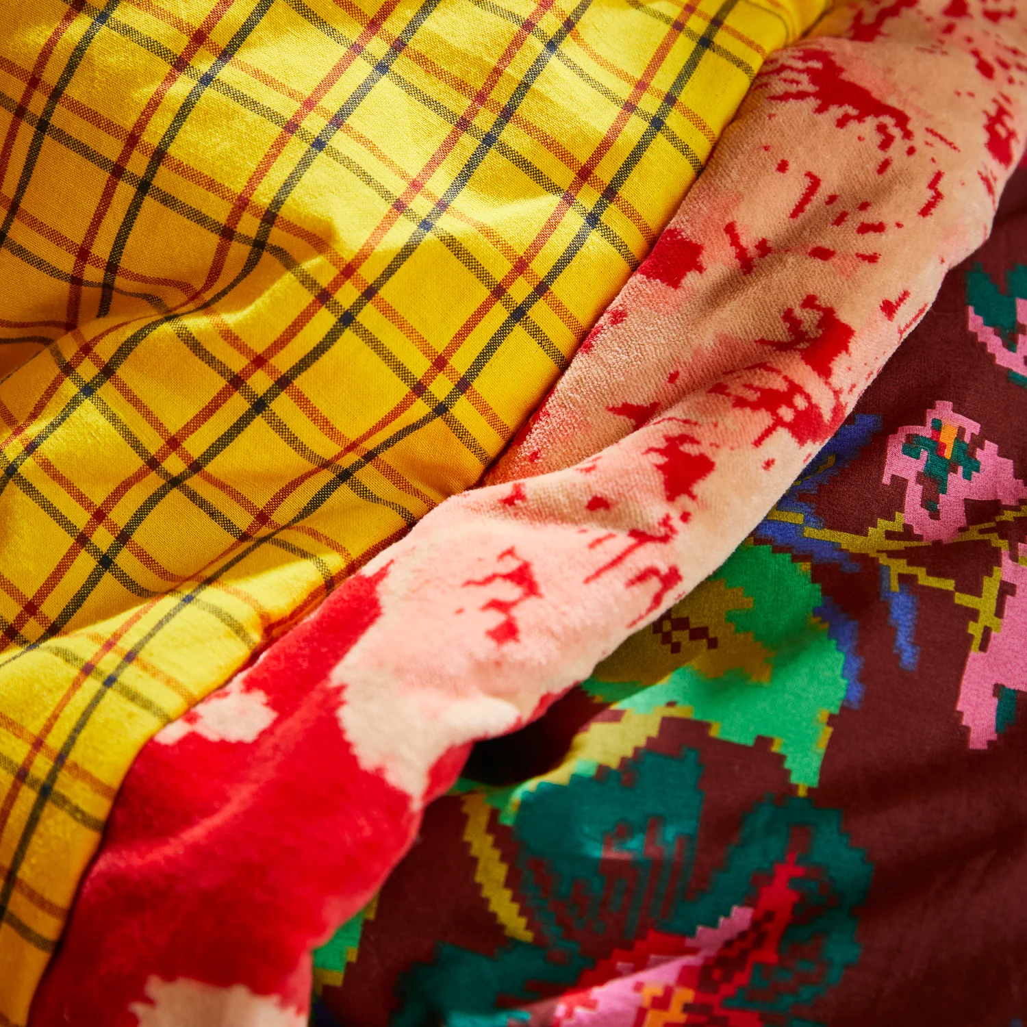 Zita Velvet Bedcover - Image 5