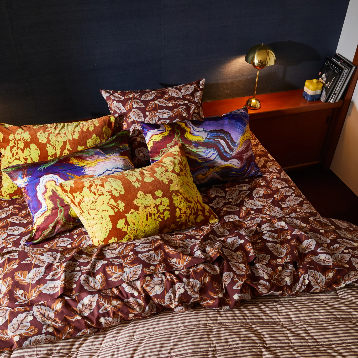 Zoi Silk Pillowcase - Ultramarine - Image 5